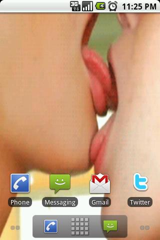 Girls Kiss Live Wallpaper Android Themes